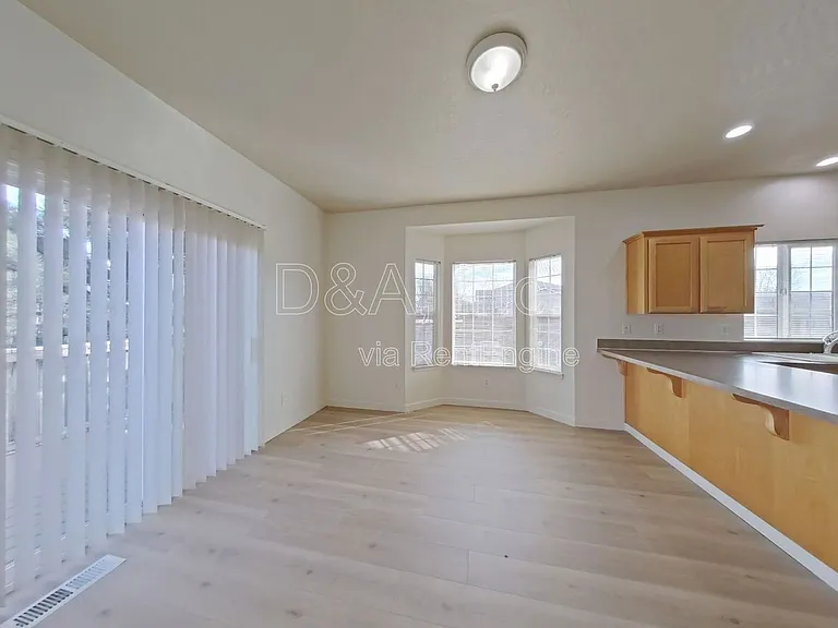 4373 Mackinaw Ave SE — Photo 6