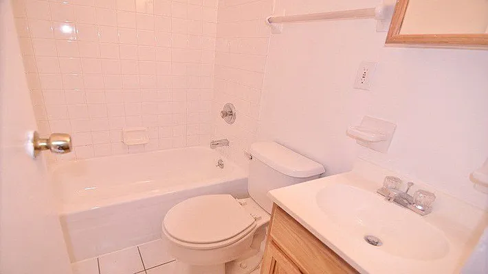 Rented by MD NYC Management LLC | media 3