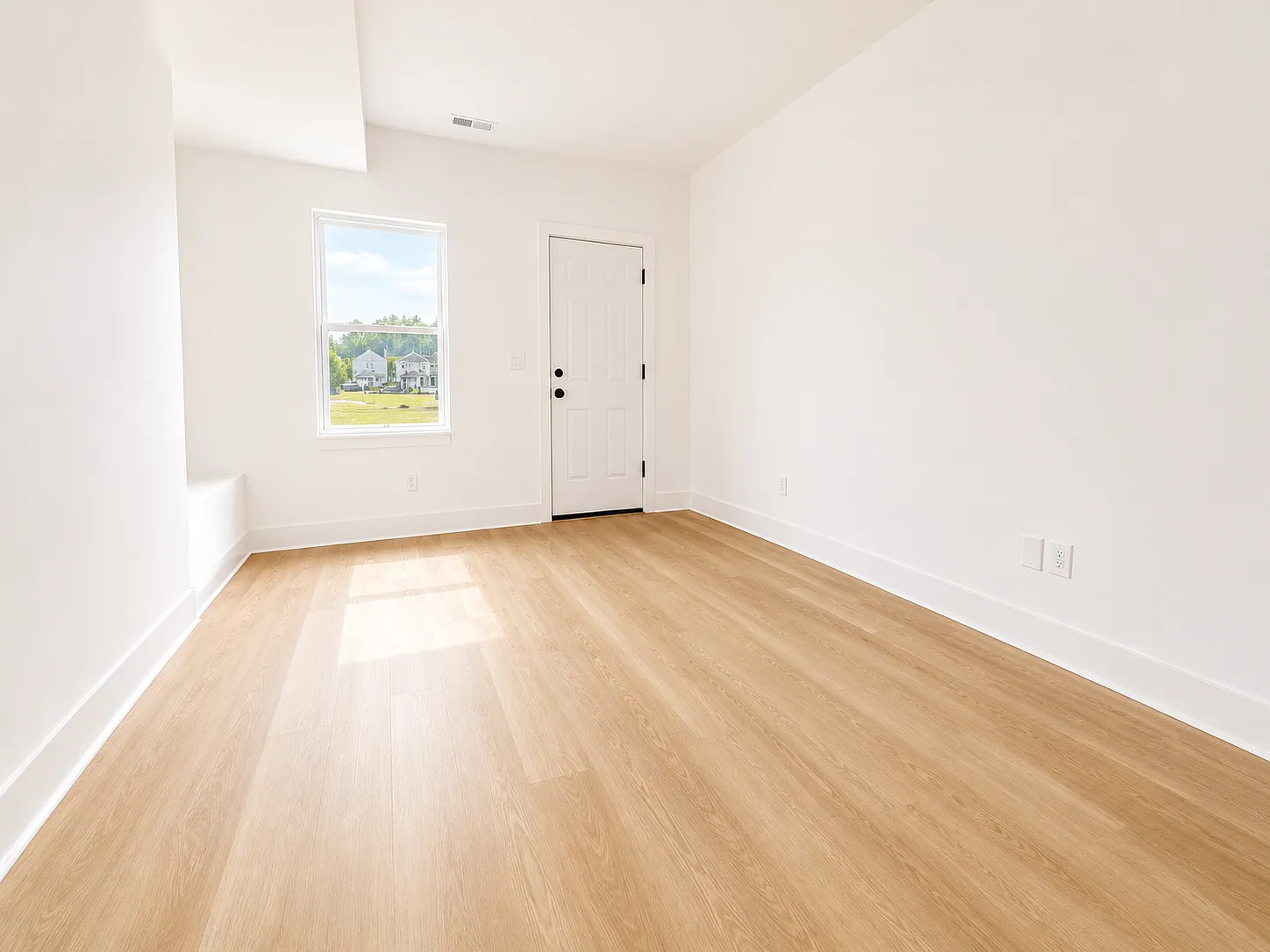 1 bed, 1100 sqft, $1,200 — Photo 4