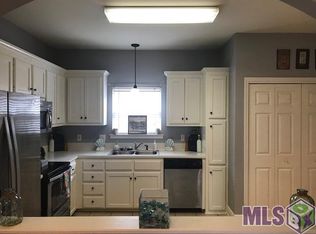 9455 Pecan Tree Dr, Baton Rouge, LA 70810