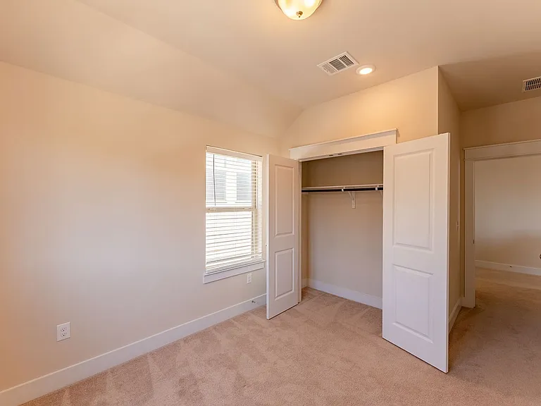 13501 Metric Blvd #46 — Photo 26