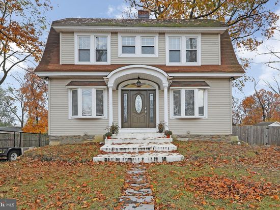 8438 Haines Rd, Pennsauken, NJ 08110