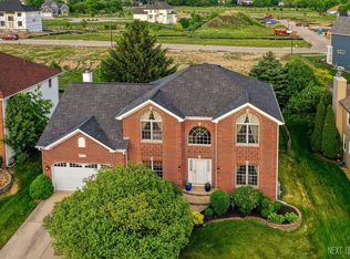 4116 Schillinger Dr, Naperville, IL 60564