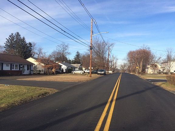 4th image of 34 Tanneyanns Ln