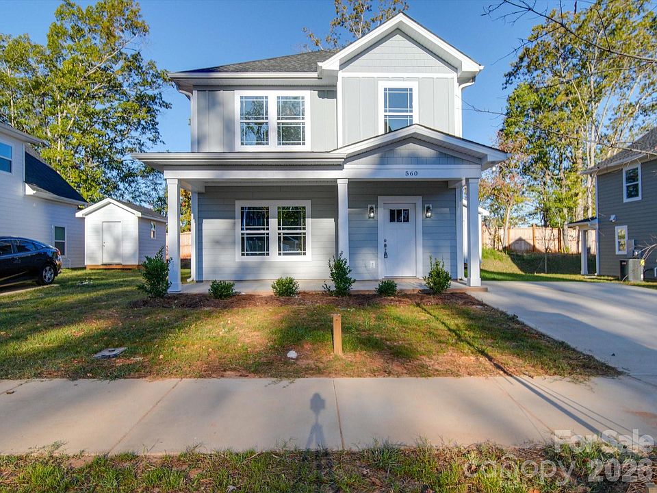 1st image of 560 Geneva Cir