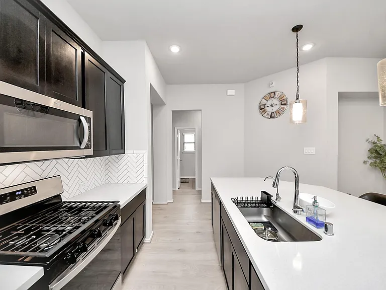 20755 Sunseed Dr — Photo 8