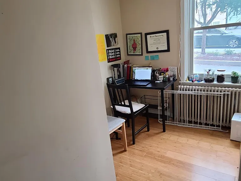 2nd bonus room / bedroom / office