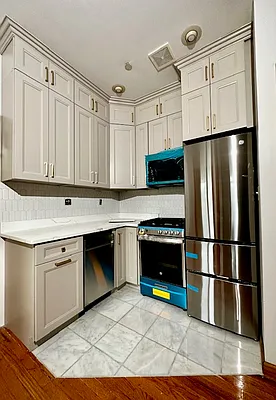 Rented by Apple Exclusive Realty Inc | media 9