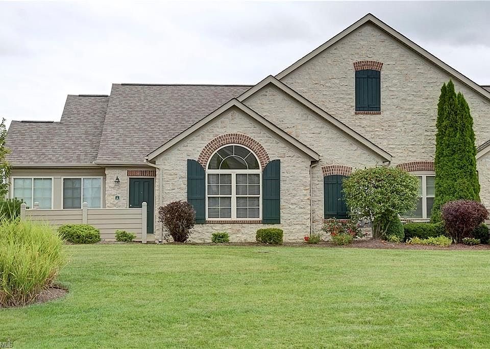 1st image of 2701 Chateau Dr