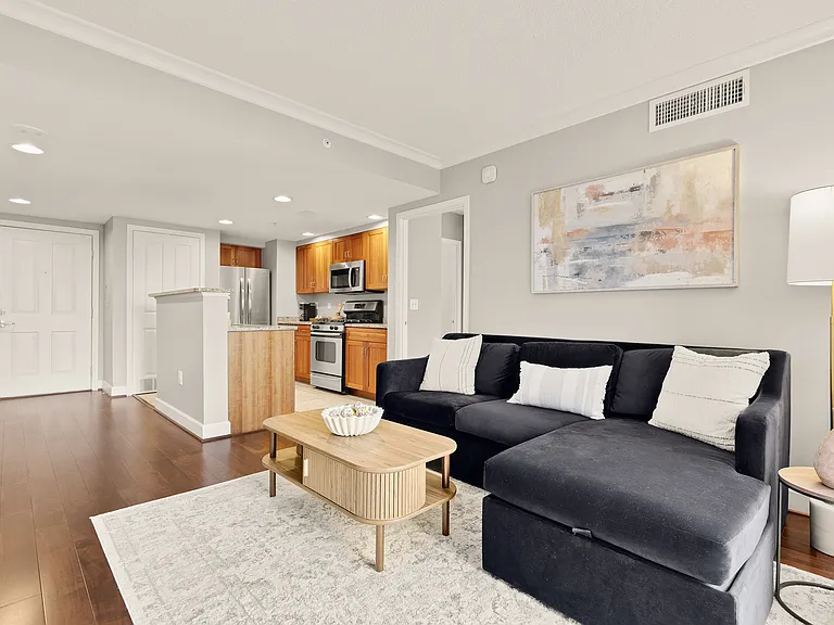 1220 N Fillmore St #810 — Photo 17