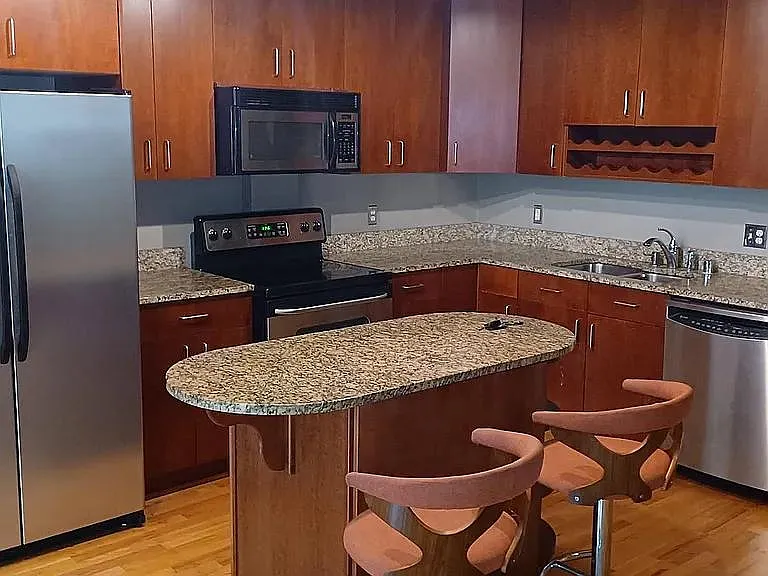 1924 N Hubbard St #210 — Photo 6