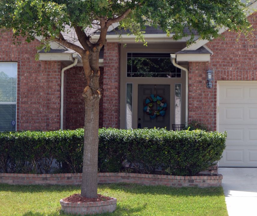 1st image of 5707 White Oak Cv