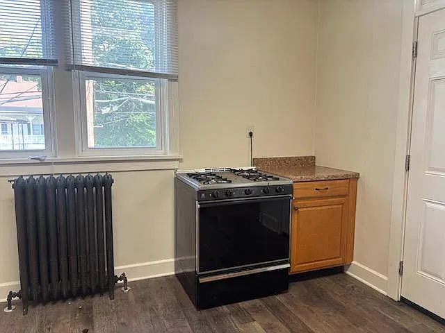 1 bed, $840 — Photo 2