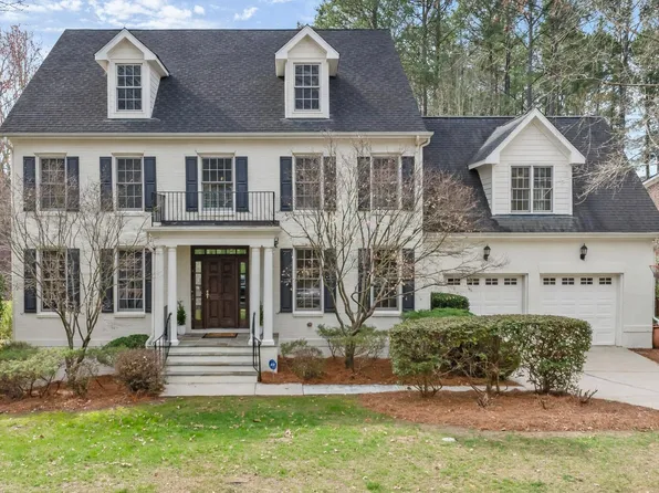 341 Oxfordshire Ln, Chapel Hill, NC 27517
