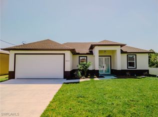 3813 2nd St W, Lehigh Acres, FL 33976