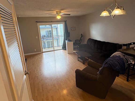 5th image of 1390 Hunters Rd APT F