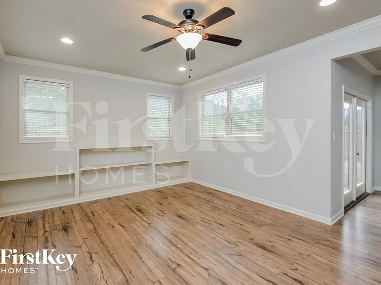 235 Sterling Pl — Photo 7