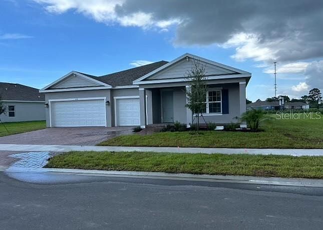 1st image of 4312 LAGO CIRCLE