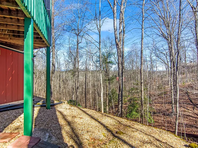 102 Mizzen Ct — Photo 36