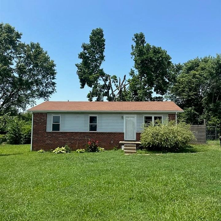1st image of 263 Countrywood Pl