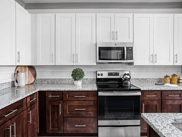 The Otis at Fort Ben Apartments — Photo 4