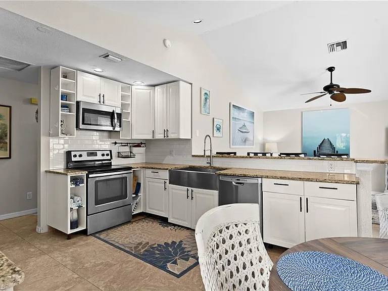 105 W Hilo St — Photo 5