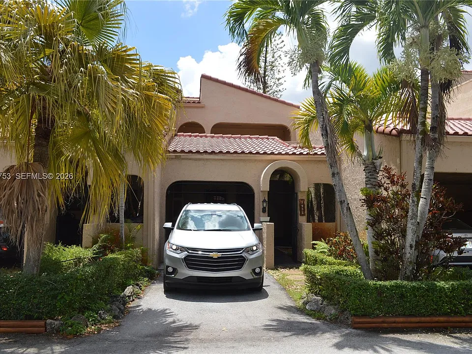 3932 Estepona Ave #7D5