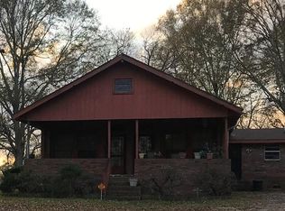 1410 Old Liberty St, McComb, MS 39648