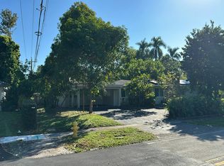 824 Holly Ln, Fort Lauderdale, FL 33317