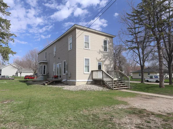 301 W 8th St, Morris, MN 56267