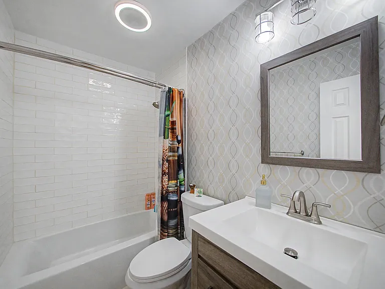 4868 Canal Dr — Photo 18