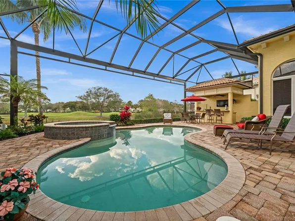 9085 Terranova DR, NAPLES, FL 34109