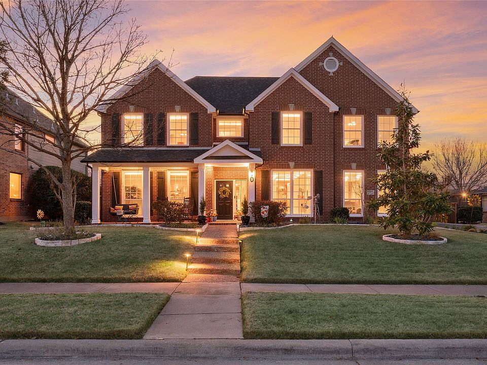 1st image of 10 Meadow Ridge Dr