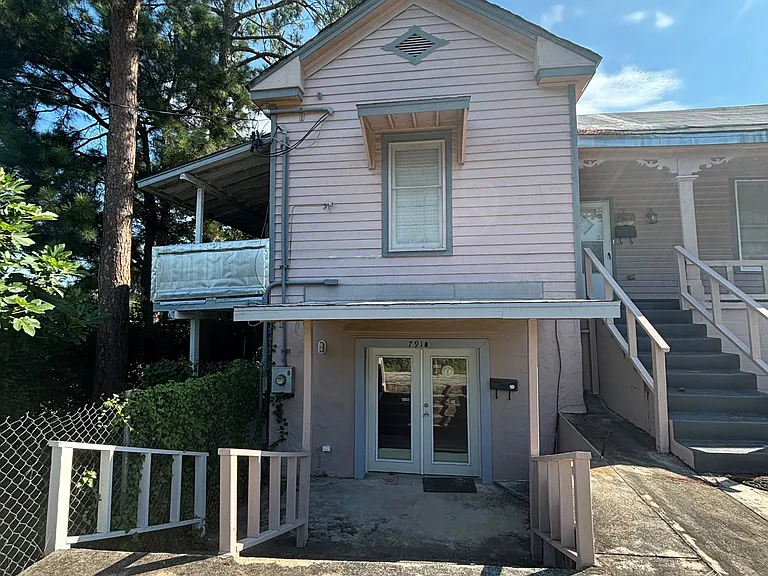 741 Liberty St — Photo 1