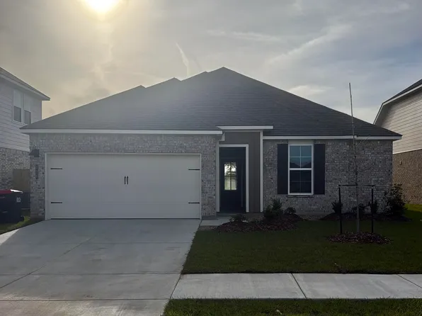 126 Belle Lake Dr, Lafayette, LA 70506