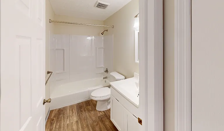 72 Marsh Rd — Photo 9