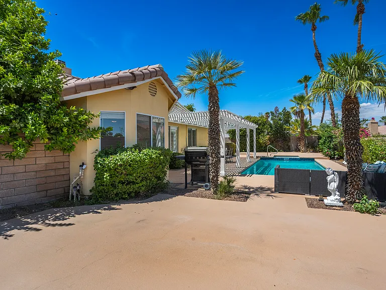 44210 Mariposa Ct — Photo 26