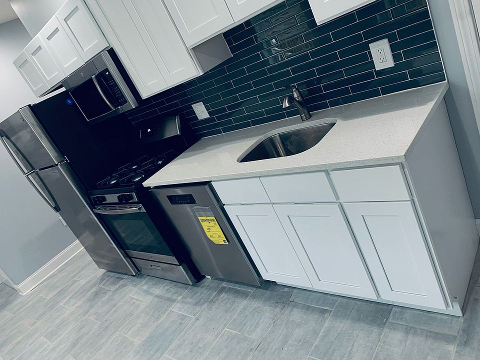 1st image of 79 Haven St Floor 2