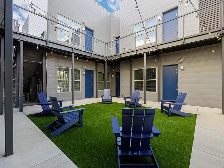 1412 S Jennings Ave — Photo 11