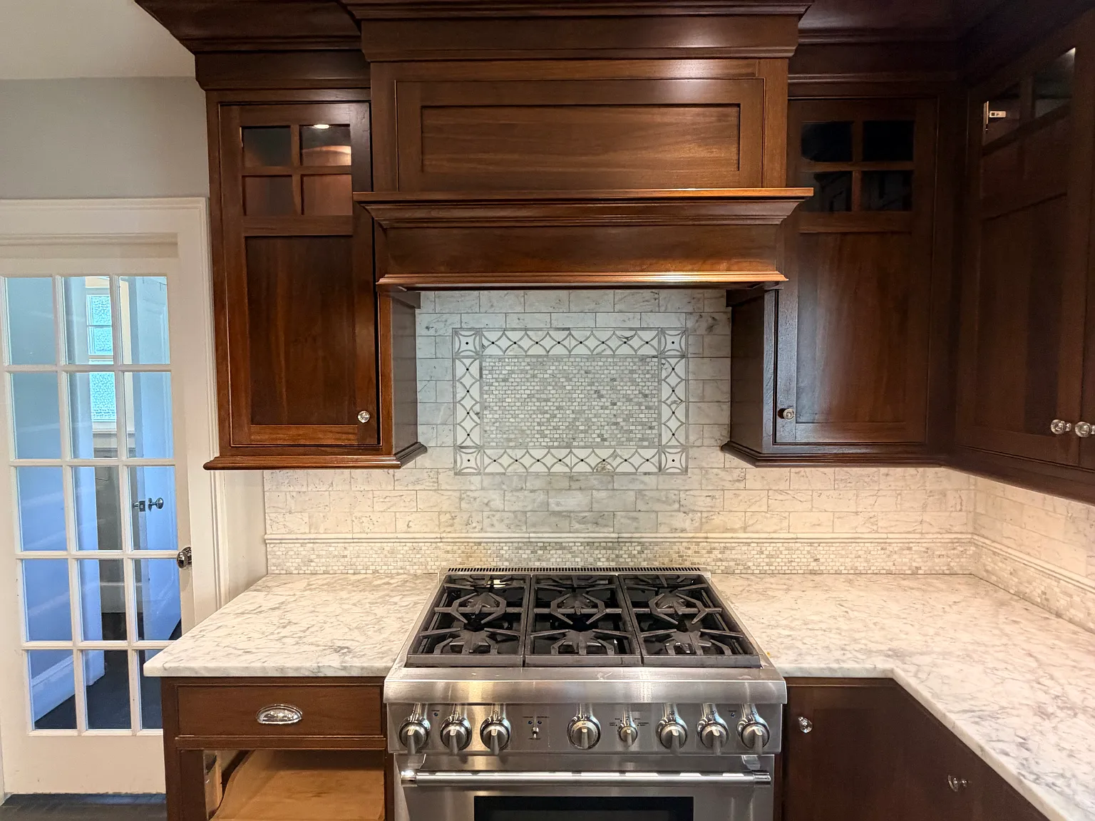 4 bed, 2.5 bath, 3010 sqft, $4,800 — Photo 3