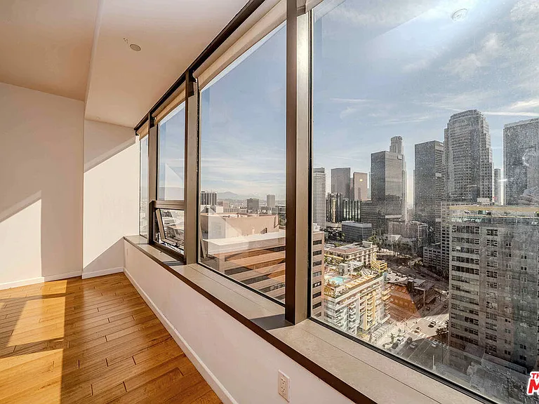 1100 Wilshire Blvd #2108 — Photo 7