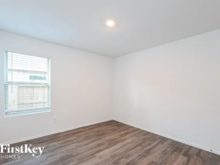 18442 Summit Ranch Dr — Photo 11