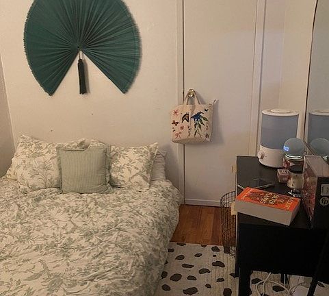 4th image of 333 E 6th St #1S