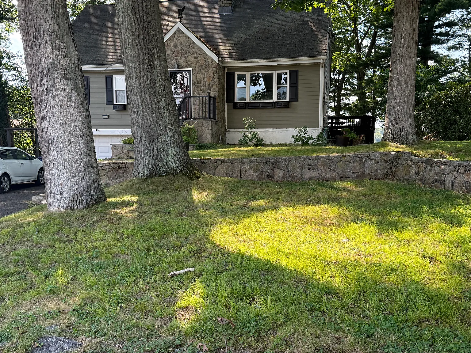 4 bed, 2000 sqft, $1,000 — Photo 2