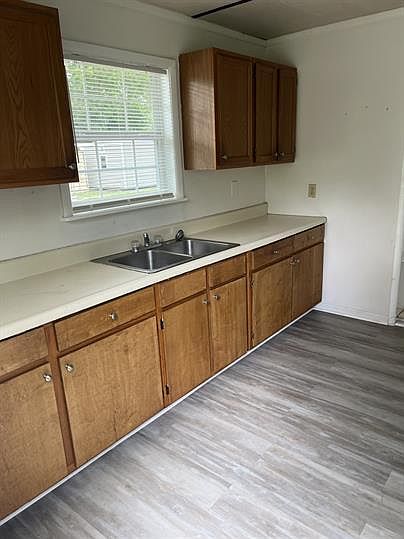 2nd image of 372 SW Wall Ter #1