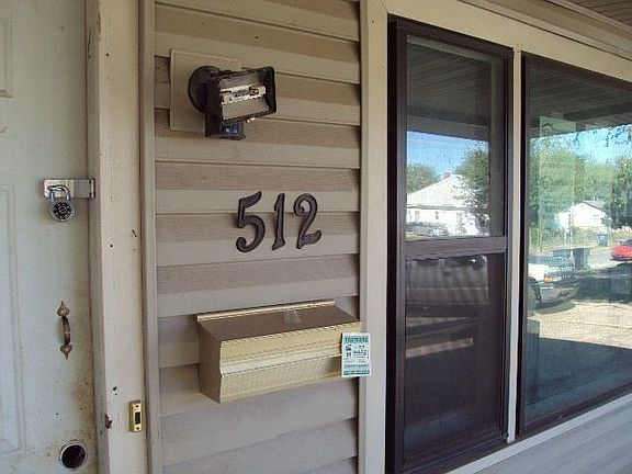 5th image of 512 SE 21st St