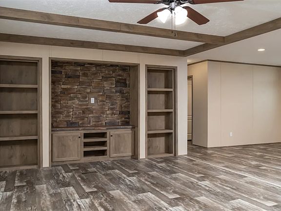 Exterior Image-2-Clayton Savannah 163 Saddle Creek
