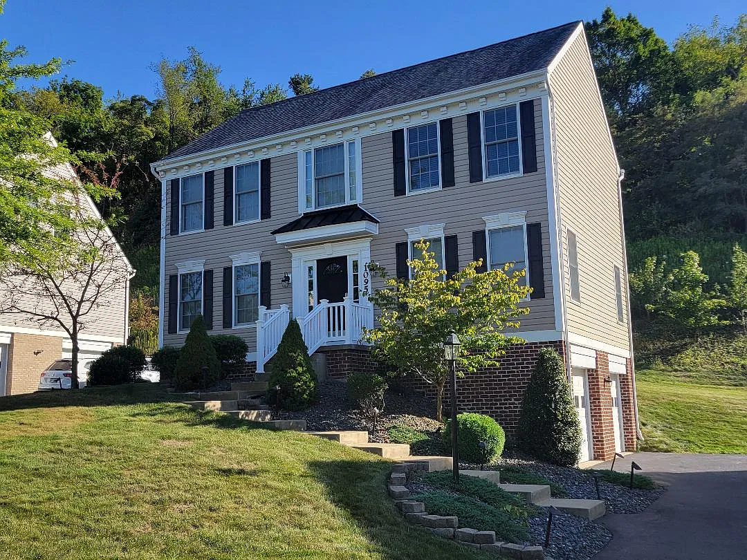 3 bed, 2.5 bath, 1728 sqft, $2,700 — Photo 1