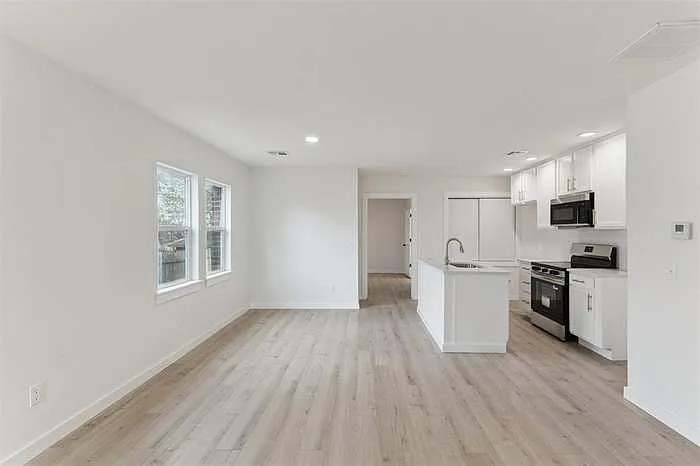 2809 NW 22nd St — Photo 19