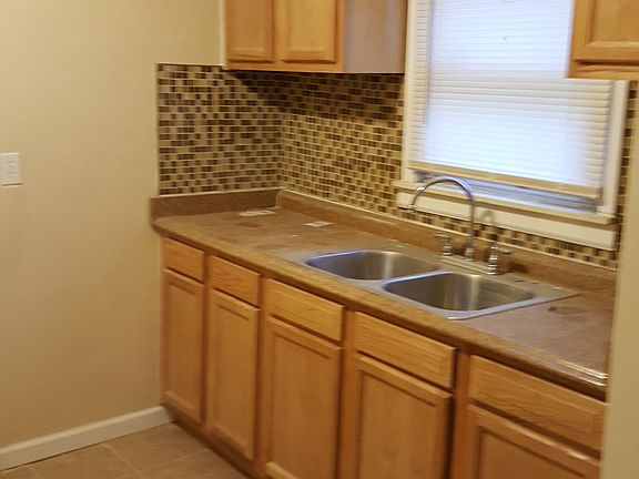 5th image of 26725 Sunningdale Dr